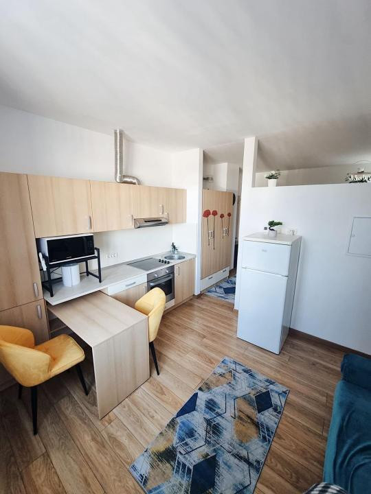 DE INCHIRIAT - Apartament cu o camera, etaj 2 - Complex Studentesc