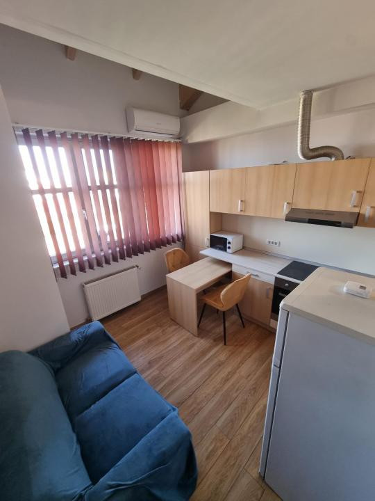 DE INCHIRIAT - Apartament cu o camera, etaj 2 - Complex Studentesc