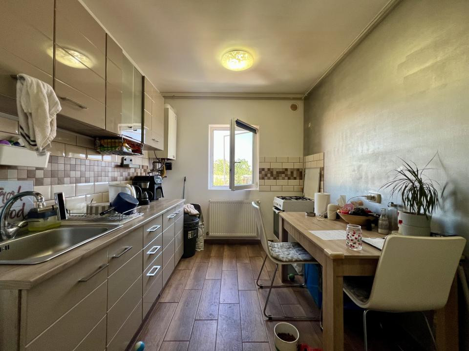 COMISION 0% Apartament cu 3 camere, 58mp utili, etaj 5 - zona UMT