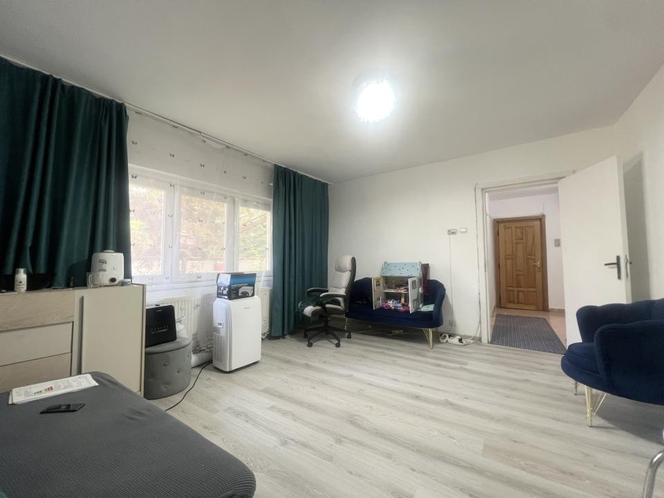 Apartament cu 2 camere, 50mp utili, parter - zona Aradului