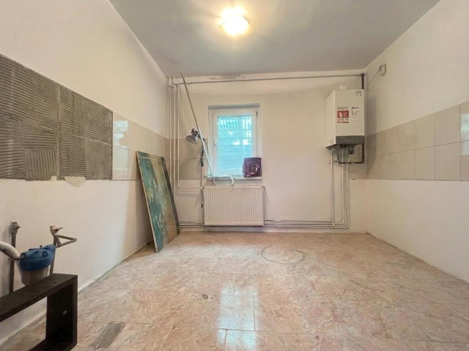 Apartament cu 2 camere, 50mp utili, parter - zona Aradului