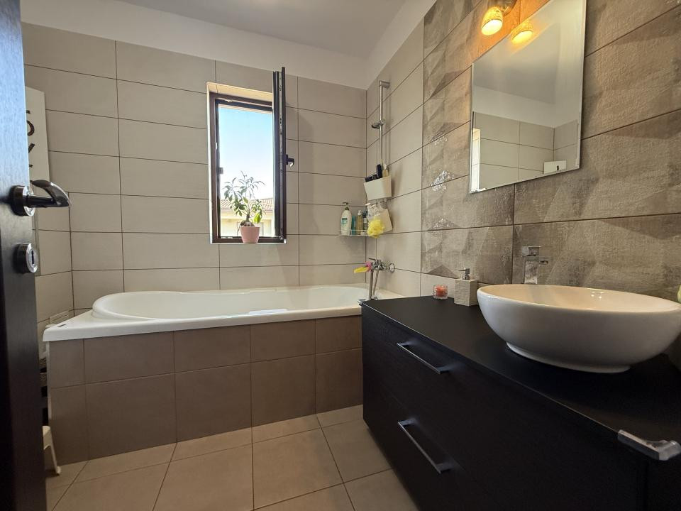 Apartament modern, 2 camere, etaj 2, 52 mp utili + balcon - Calea Urseni