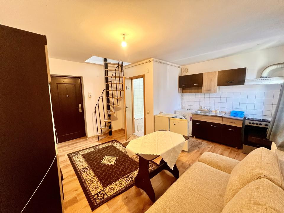 Apartament cu 2 camere, 40mp utili, MANSARDA - zona LIPOVEI