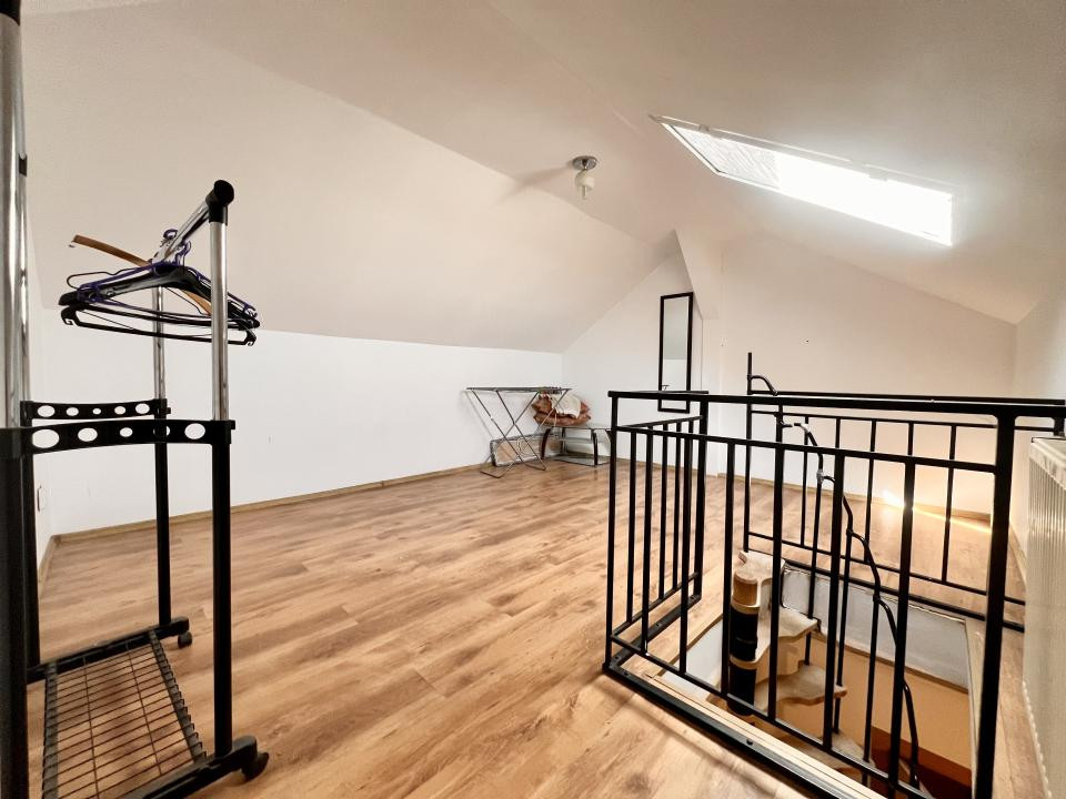 Apartament cu 2 camere, 40mp utili, MANSARDA - zona LIPOVEI