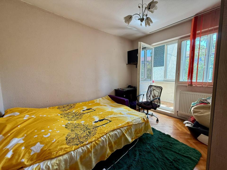 COMISION 0% Apartament cu 3 camere, etaj 2, zona Cetatii