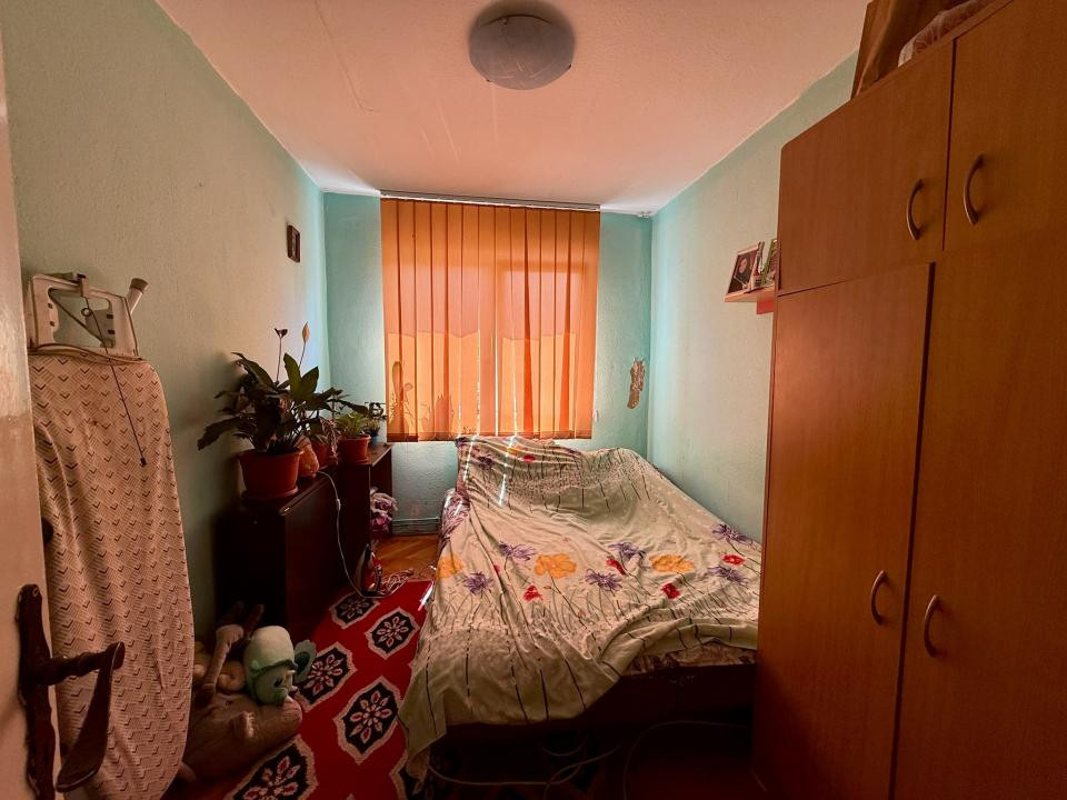 COMISION 0% Apartament cu 3 camere, etaj 2, zona Cetatii