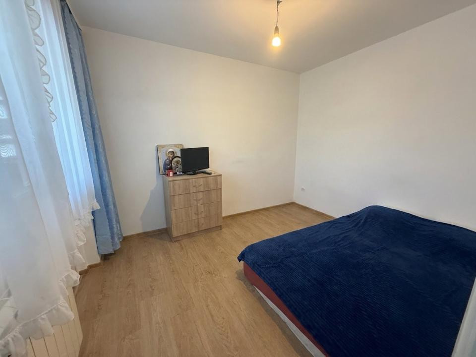 Apartament cu 2 camere, 38,5 mp utili + balcon de 2 mp - Piata Doina