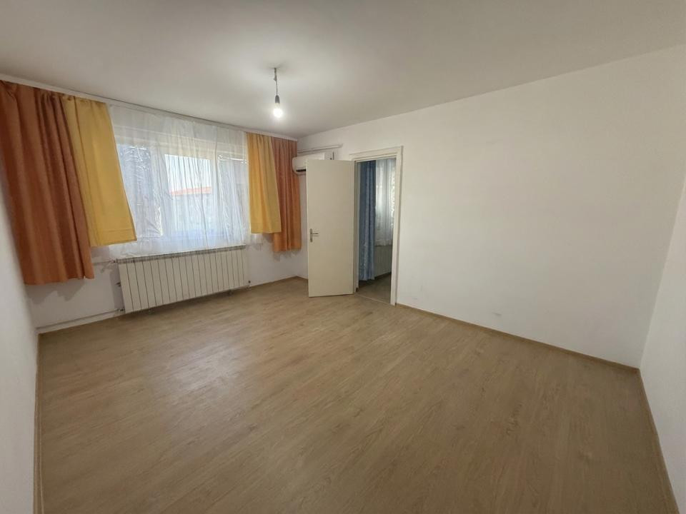 Apartament cu 2 camere, 38,5 mp utili + balcon de 2 mp - Piata Doina