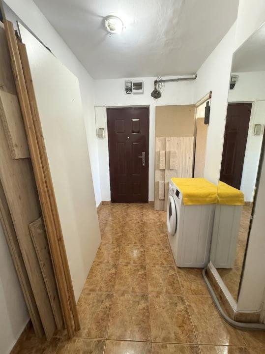 Apartament cu 2 camere, 38,5 mp utili + balcon de 2 mp - Piata Doina