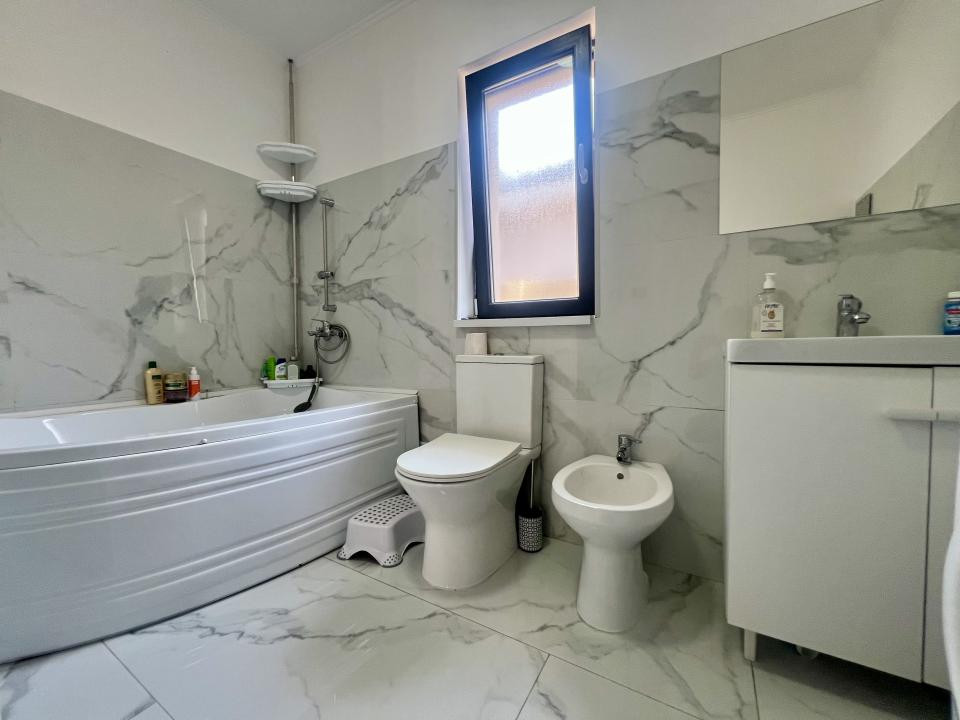  Duplex 3 camere, 72 mp utili, mobilat/utilat - Sanmihaiu Roman