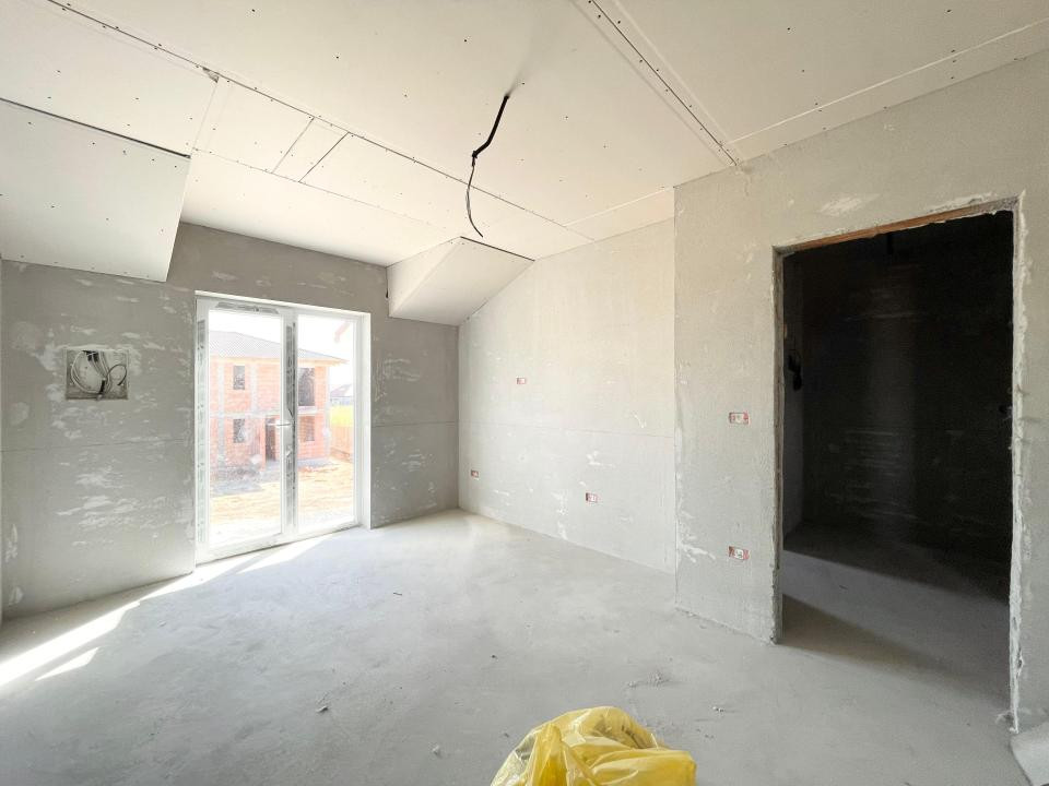 Duplex 4 camere, 95mp - Mosnita Veche