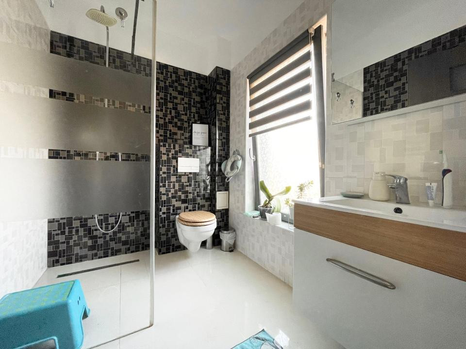 Casa individuala, 129mp - Superpozitie - Mosnita Noua
