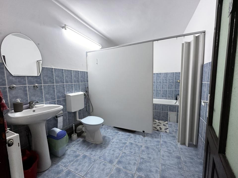 Casa individuala cu 6 camere - Sala Olimpia 