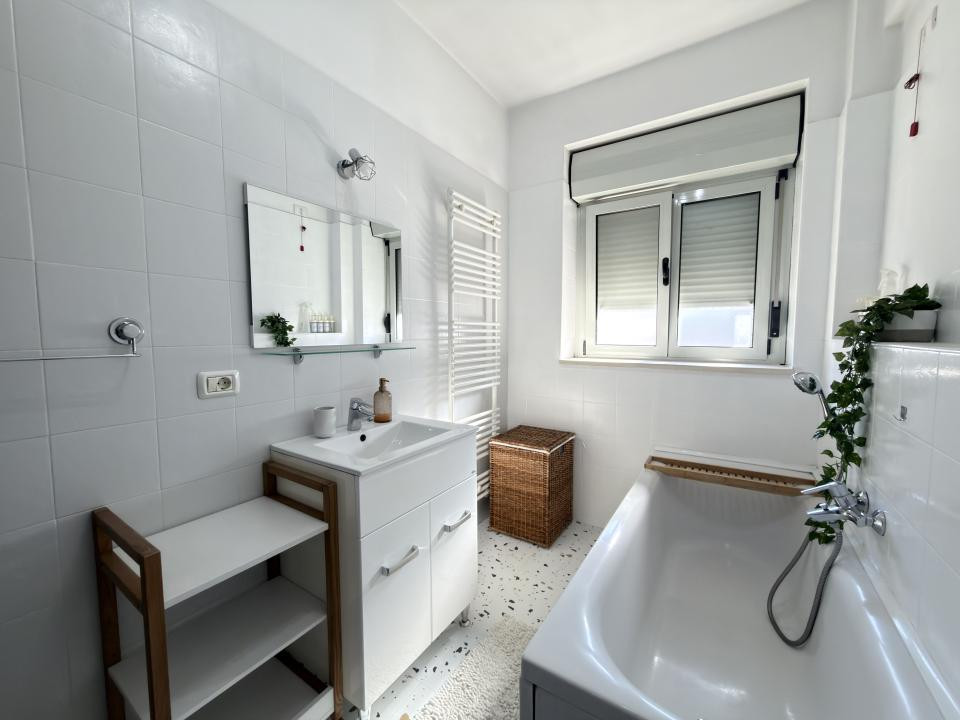 Apartament 2 camere, 49 mp utili, Balcon 12 mp, Complex The RING - Torontal