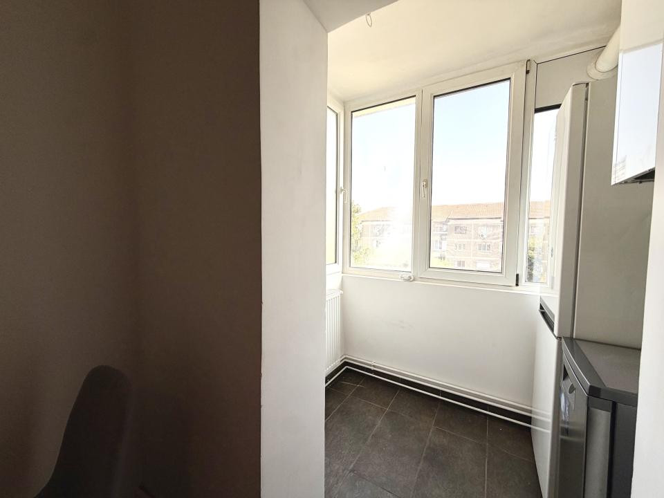 Apartament 2 camere, 47 mp utili, mobilat si utilat - Zona Aradului
