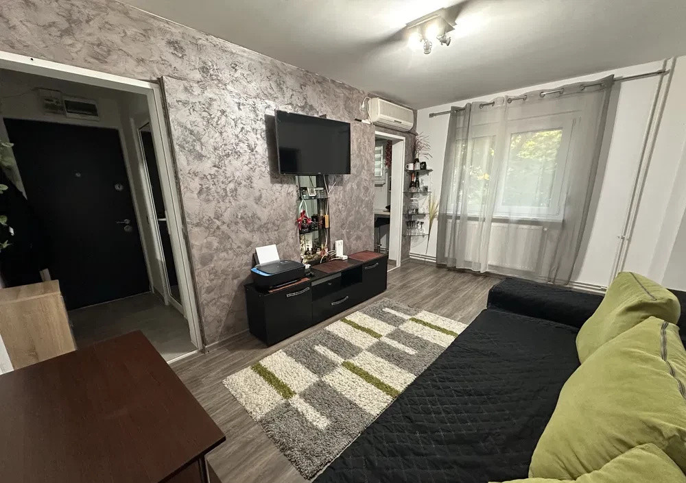 Apartament 2 camere, renovat complet, etaj 2 - Piata Doina
