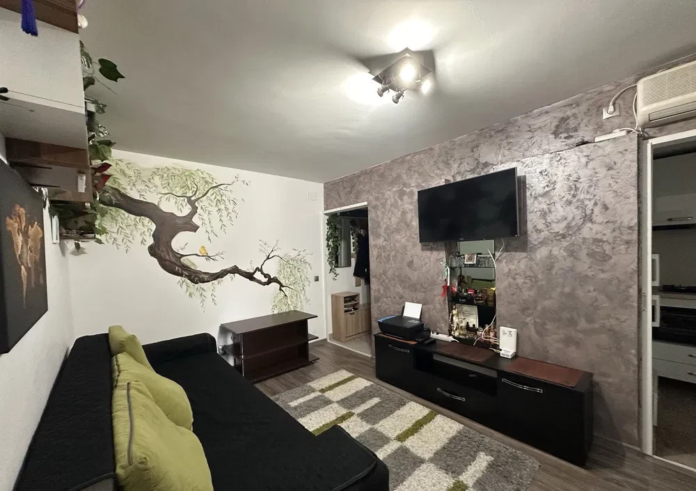 Apartament 2 camere, renovat complet, etaj 2 - Piata Doina