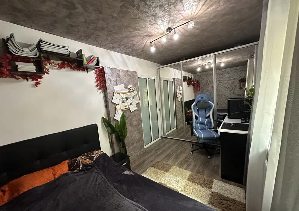 Apartament 2 camere, renovat complet, etaj 2 - Piata Doina