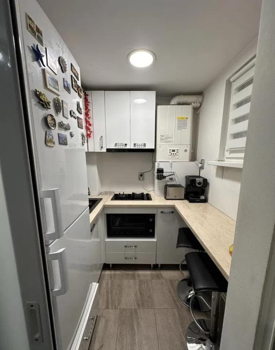 Apartament 2 camere, renovat complet, etaj 2 - Piata Doina