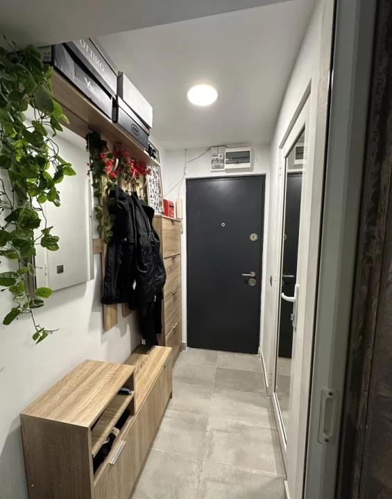 Apartament 2 camere, renovat complet, etaj 2 - Piata Doina