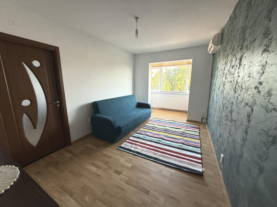 Apartament renovat, 2 camere, 43 mp utili, etaj 4/5 - Girocului