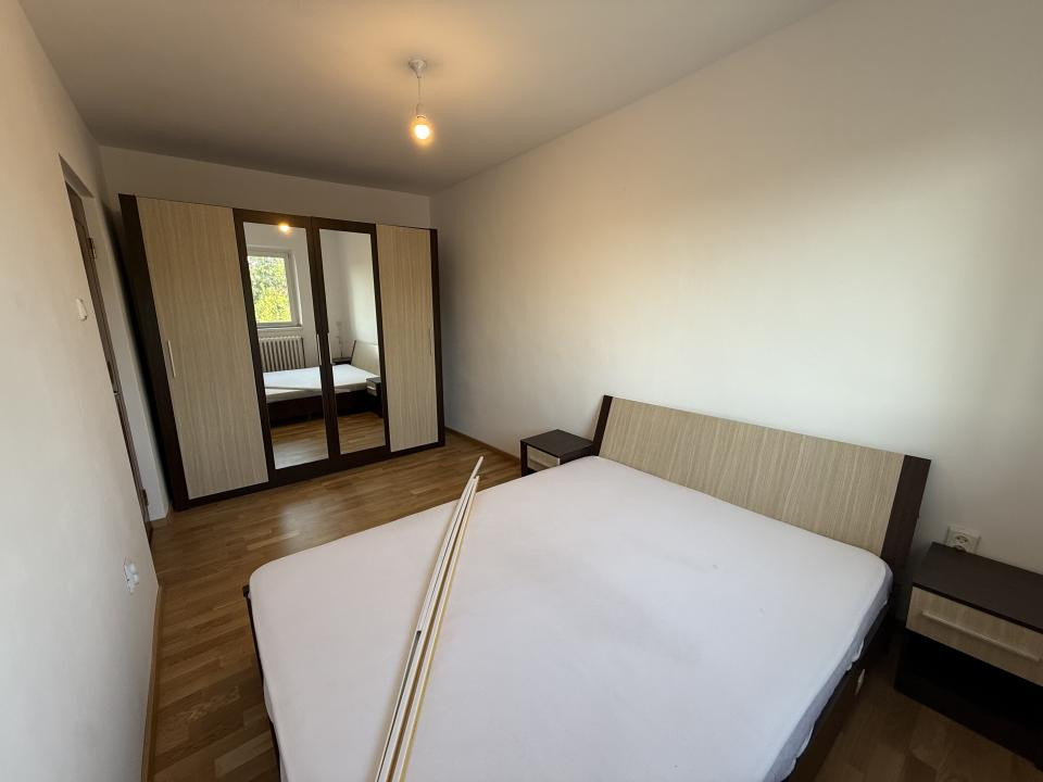 Apartament renovat, 2 camere, 43 mp utili, etaj 4/5 - Girocului