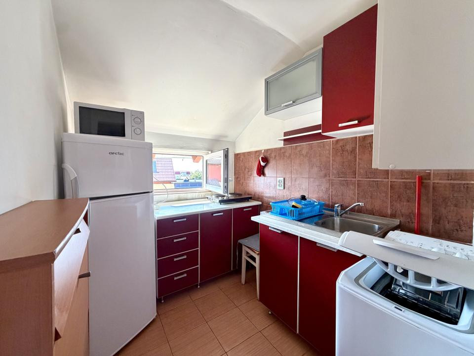 Garsoniera 20 mp utili, ideal pentru investitie, etajul 5/5 - zona Lipovei