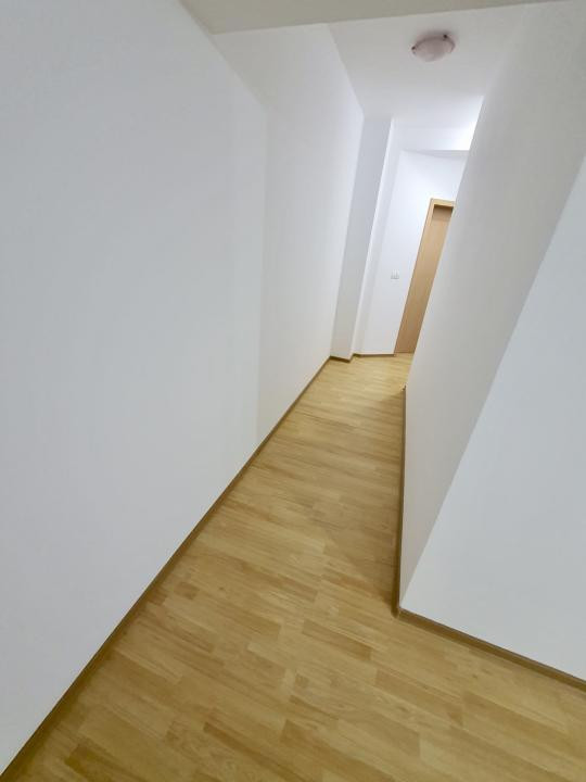 Apartament de inchiriat, 3 camere, 65 mp utili, etaj 1 - Zona Lipovei