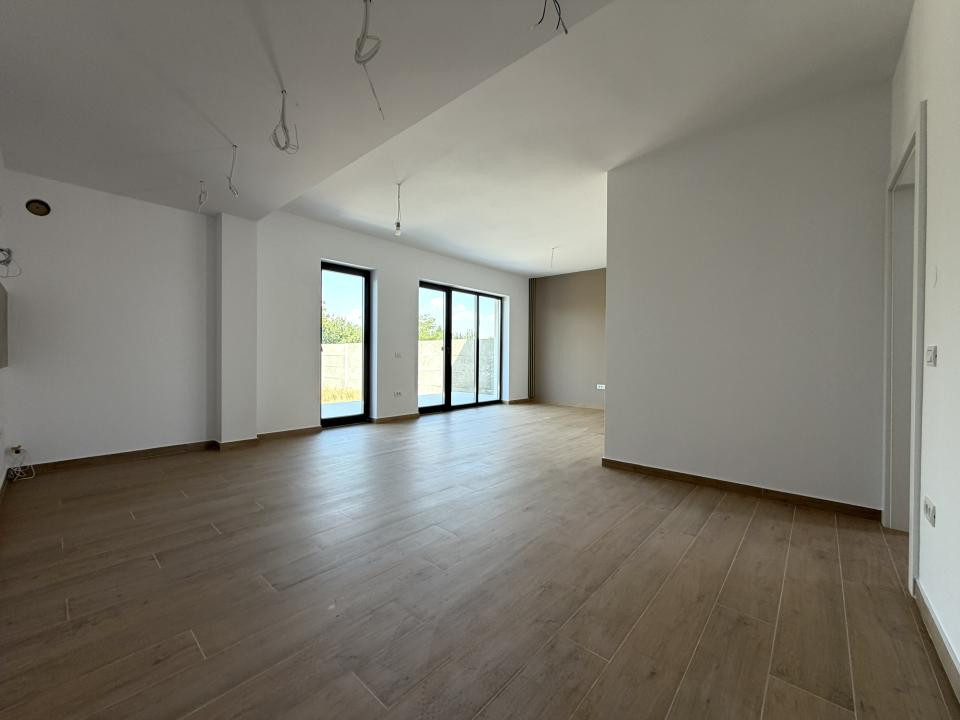 Duplex unit prin camera tehnica, 102mp utili, 350mp teren - Covaci