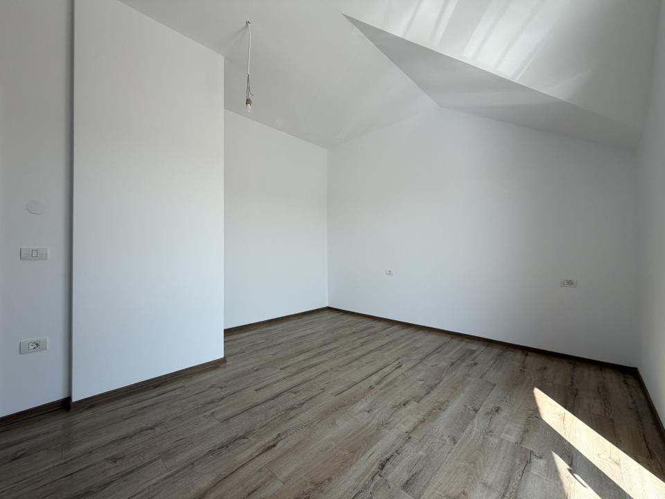 Duplex unit prin camera tehnica, 102mp utili, 350mp teren - Covaci