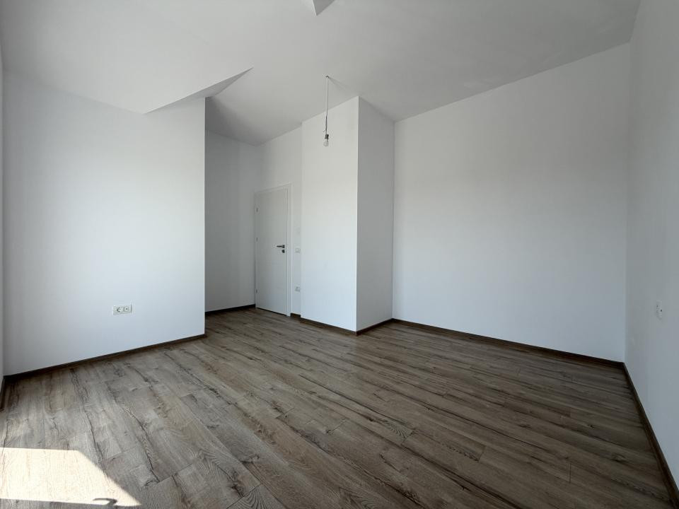 Duplex unit prin camera tehnica, 102mp utili, 350mp teren - Covaci