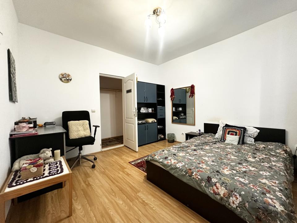 Casa individuala cu 6 camere- zona Stadion- Olimpia
