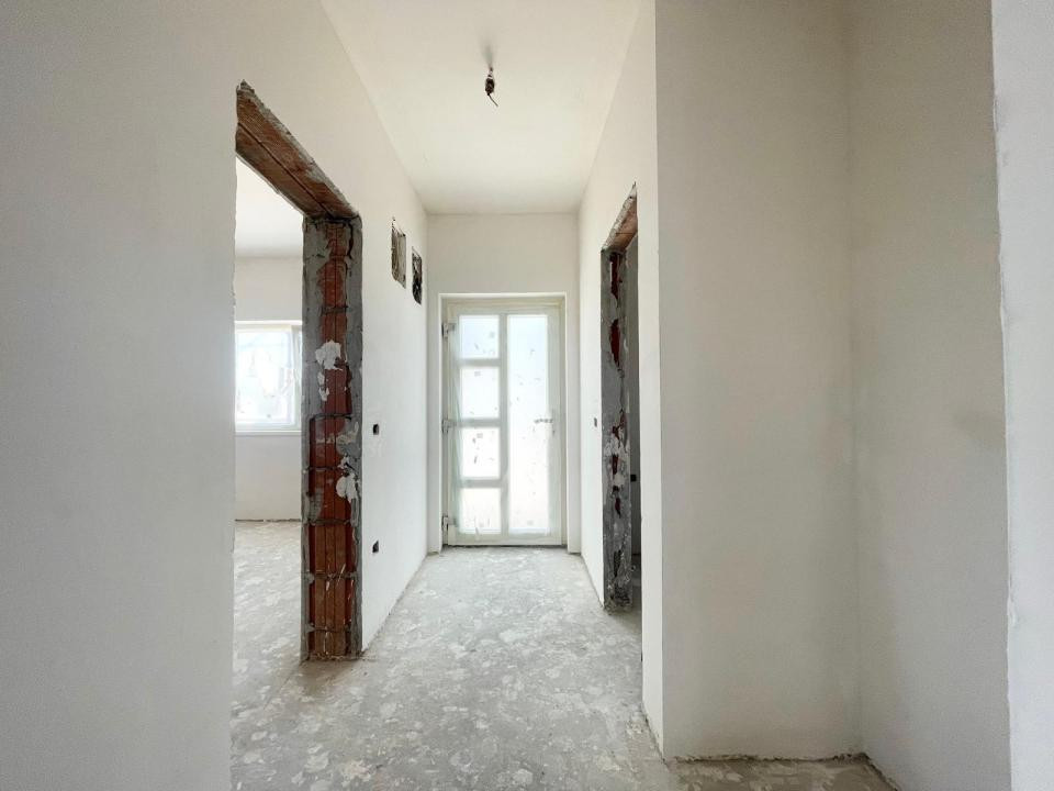 Duplex 3 camere mansardabil - Mosnita Noua