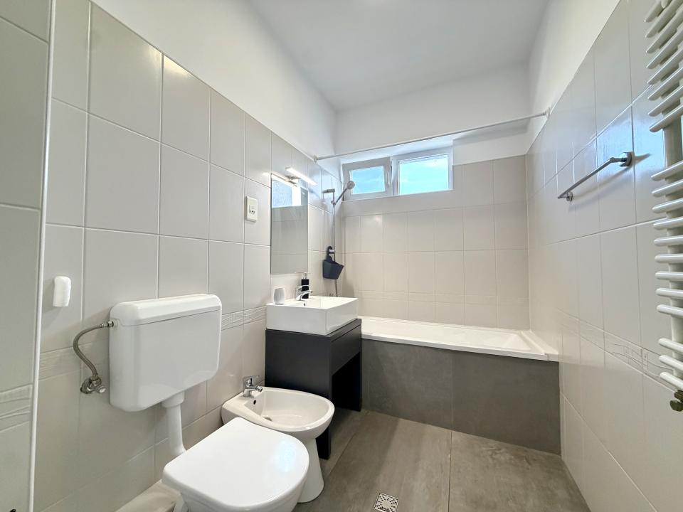 Apartament 2 camere, 70 mp utili, mobilat si utilat - Zona Torontalului 