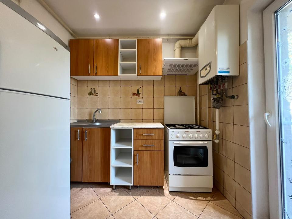 Apartament, 3 camere, 63 mp utili, etaj 2 - Zona Lunei