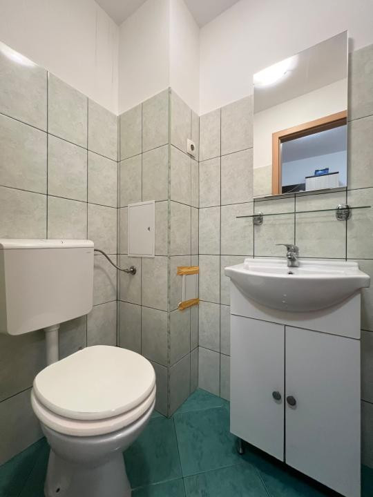Apartament, 3 camere, 63 mp utili, etaj 2 - Zona Lunei
