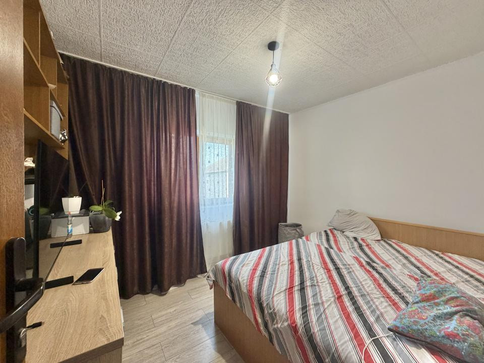 Apartament 2 camere, decomandat, mobilat/utilat, zona Soarelui