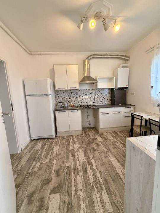Apartament 2 camere si loc de parcare aproape de Aeroport