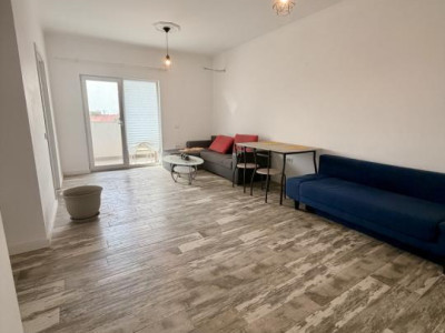 Apartament 2 camere si loc de parcare - Giarmata Vii