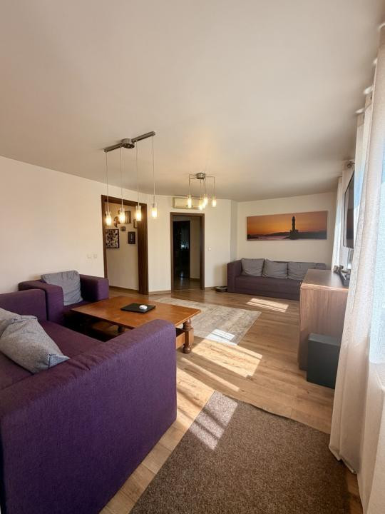 Apartament spatios in zona centrala din Giarmata Vii