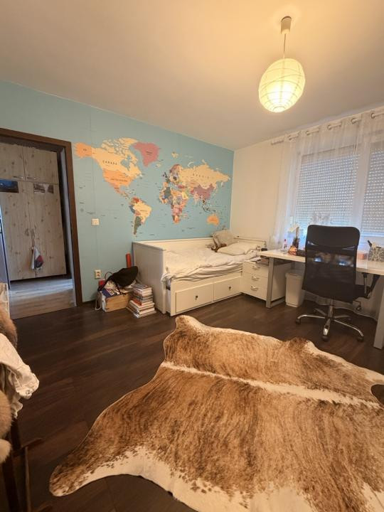 Apartament spatios in zona centrala din Giarmata Vii