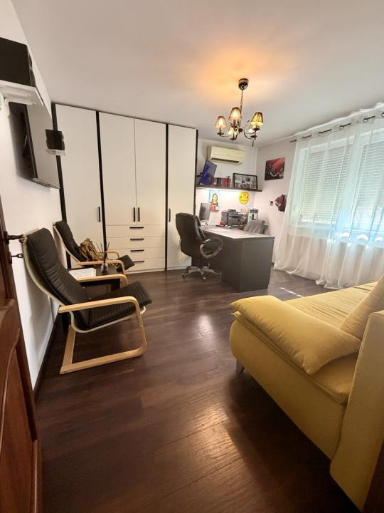 Apartament spatios in zona centrala din Giarmata Vii
