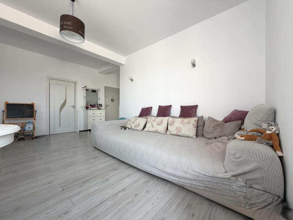 Apartament cu 2 camere, 50mp utili, etaj 2, bloc nou-Giroc