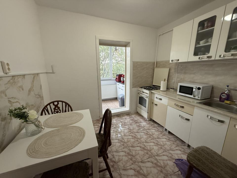 COMISION 0% Apartament cu 3 camere, decomandat, 64 mp utili - Girocului