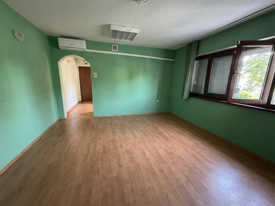 Apartament 3 camere, 63 mp utili, parter - Aradului