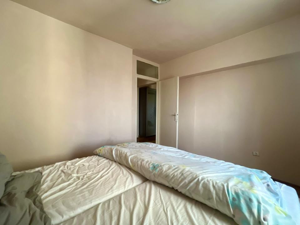 Apartament cu 3 camere, 75 mp utili, etaj 4 - Zona Lipovei