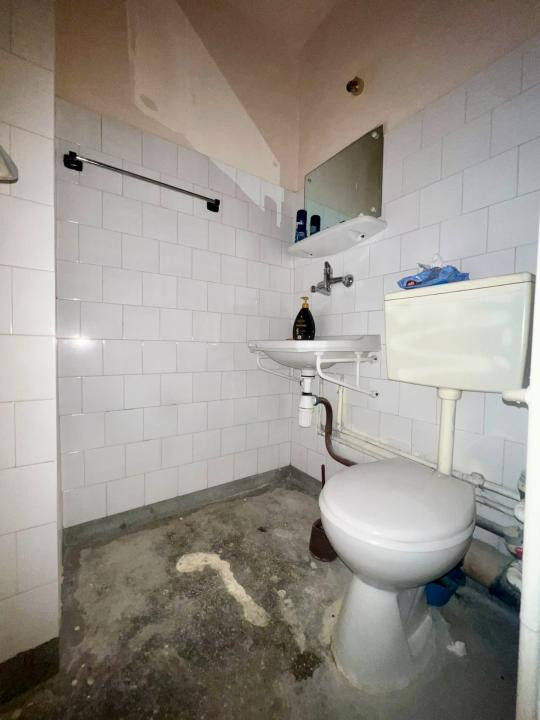 Apartament cu 3 camere, 75 mp utili, etaj 4 - Zona Lipovei