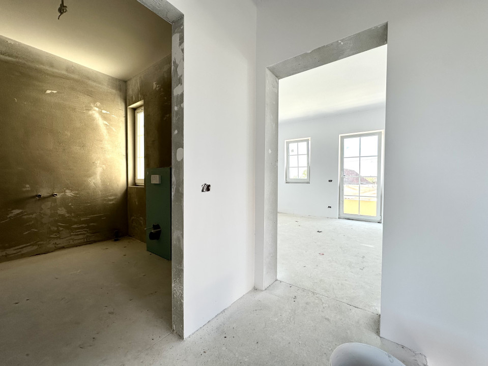 COMISION 0% Duplex despartit prin camera tehnica, 5 camere - Giarmata 