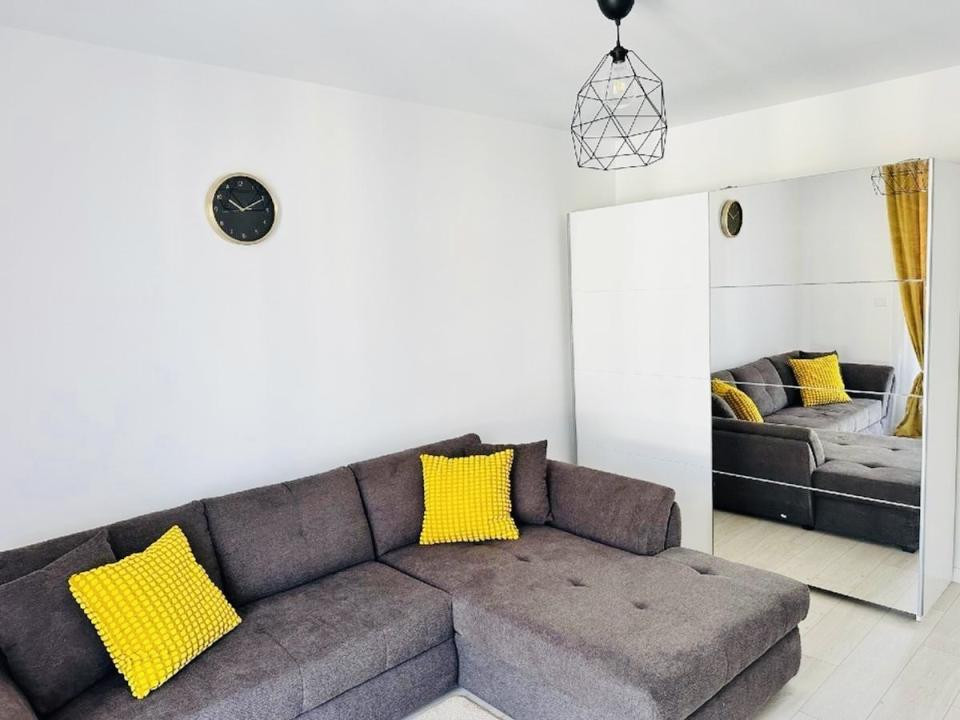 Apartament 1 camera, decomandat, 35mp utili, mobilat modern in Giroc 