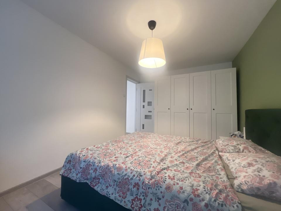  Apartament, 3 camere, 64 mp utili, etaj 3, decomandat - Piata Doina
